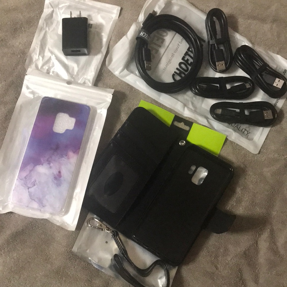 Huge Galaxy S9 Accessories Lot